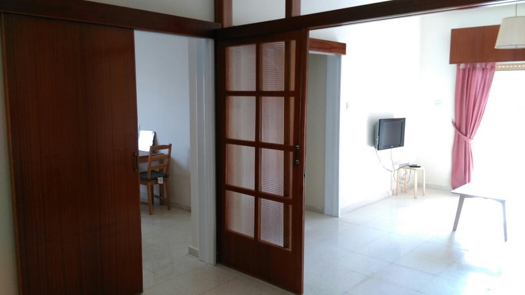 Modern City Center Apt Larnaca Exterior foto