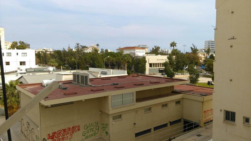 Modern City Center Apt Larnaca Exterior foto
